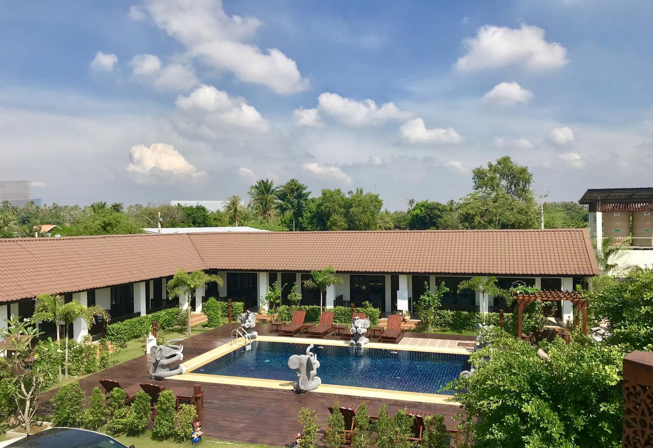 Oyo 837 Baan Kiang Nam Resort Банг-Ламунг Экстерьер фото
