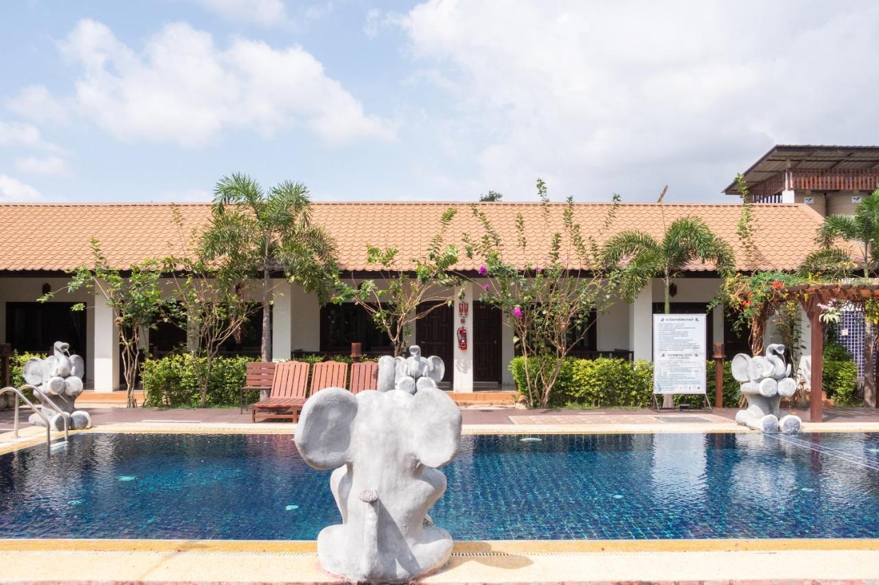 Oyo 837 Baan Kiang Nam Resort Банг-Ламунг Экстерьер фото