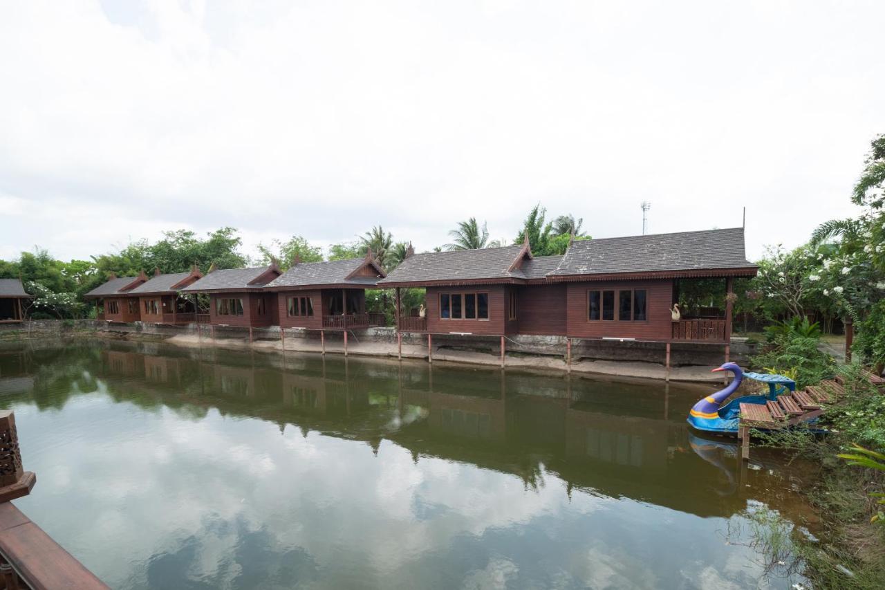 Oyo 837 Baan Kiang Nam Resort Банг-Ламунг Экстерьер фото