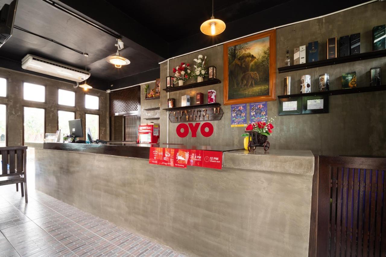 Oyo 837 Baan Kiang Nam Resort Банг-Ламунг Экстерьер фото